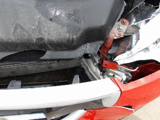 Peugeot 208  picture 15