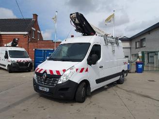 Renault Master HOOGTEWERKER picture 1