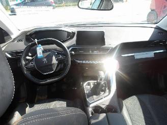 Peugeot 3008 ALLURE picture 3