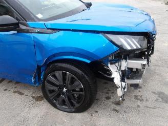 Peugeot 2008 GT picture 13