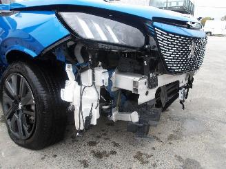 Peugeot 2008 GT picture 12