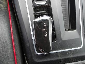 Volkswagen Golf GTI picture 25