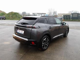 Peugeot 2008 1.2 PURE TECH ALLURE picture 5