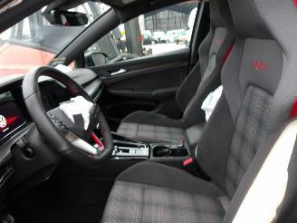 Volkswagen Golf 2.0  GTI picture 20