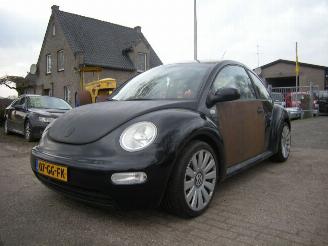 krockskadad bil auto Volkswagen New-beetle 1.9 TDI 90 (9C1) ratlook uitvoering, airco enz 2000/7