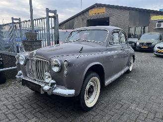 krockskadad bil auto Rover 90 P4 Saloon 2.6 6 cilinder benzine + lpg 1959/1