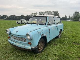 Unfallwagen Trabant P 601 S STATION / KOMBI RESTAURATIE PROJECT / OPKNAPPER 1981/11