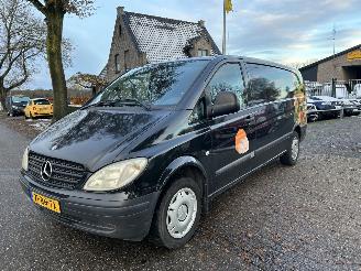 krockskadad bil bedrijf Mercedes Vito 115 CDI KOELWAGEN / FRIGO / KULLER, AIRCO, AUTOMAAT 2004/6