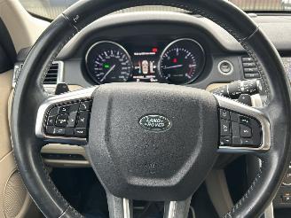 Land Rover Discovery Sport 2.0 TD4 HSE Luxury picture 10