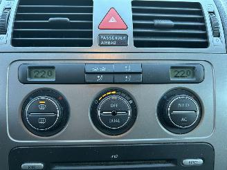 Volkswagen Touran 1.4 TSI Comfortline Business AIRCO picture 9