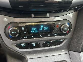 Ford Focus 1.0 EcoBoost Titanium picture 10