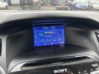 Ford Focus 1.0 EcoBoost Titanium picture 14