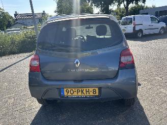 Renault Twingo 1.5 dCi Collection AIRCO, N.A.P. ENZ MOTOR SCHADE ! picture 16