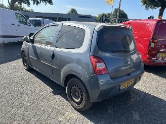 Renault Twingo 1.5 dCi Collection AIRCO, N.A.P. ENZ MOTOR SCHADE ! picture 4