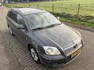 Toyota Avensis 2.2 D-4D D-CAT WAGON LINEA LUNA  PRIJS IS INCL. BTW !!!! picture 28