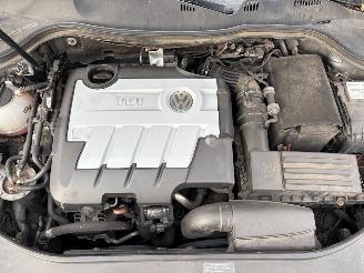 Volkswagen Passat 2.0 TDI HIGHLINE UITVOERING VARIANT picture 25