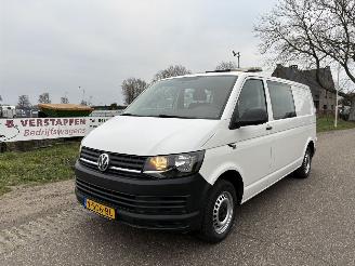 krockskadad bil bedrijf Volkswagen Transporter 2.0 TDI LANG DUBBELE CABINE AIRCO 120.000 KM N.A.P. EURO 6 2016/11