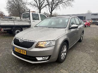 Avarii autoturisme Skoda Octavia 1.2 TSI COMBI 2013/9