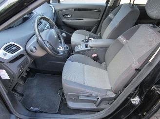 Renault Grand-scenic 1.2 TCE Bose Navi Clima 6-Bak picture 12