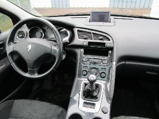 Peugeot 3008 1.6 Navi Clima Panodak 6-Bak picture 7