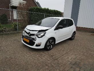 Vaurioauto  passenger cars Renault Twingo Airco Radio/CD 92.000 KM 2013/3