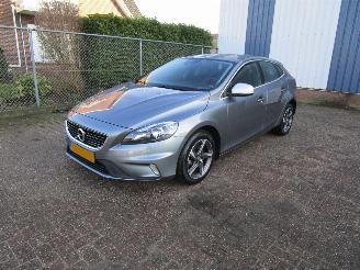Schadeauto Volvo V-40 1.5 T2 Automaat R-Design Camera Navi 161.000 KM 2016/11