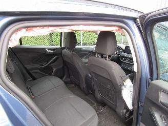 Ford Focus 1.0 Hybride Camera Navi 6-Bak picture 10