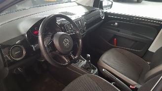 Volkswagen Up! 1.0 12V BENZ 60 PK 5 DRS... picture 8