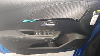 Peugeot 208 1.2 VTI 12V PURE TECH 100 4DRS BENZ 1.199CC 74KW 101PK picture 8