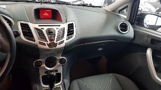 Ford Fiesta 1.4 16V AUT 4 DRS  BENZ 1.388CC 71KW 97PK KM 33773 N.A.P. picture 12