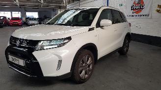 Unfallwagen Suzuki Vitara 1.4 BOOSTER JET TURBO 16V SHVS SUV  HYRIDE 1.373CC 95KW 129PK 4x4 2024/12
