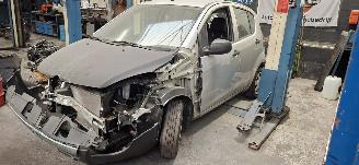 Vrakbiler auto Opel Agila 1.0 Selection 2012/6