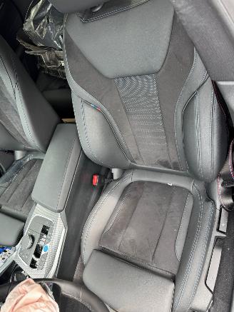 BMW i4 eDrive35 AUTOMAAT 70 kWh 210 KW 285 PK BJ 2024 29.000  KM picture 16