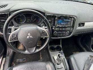 Mitsubishi Outlander 2.0 AUTOMAAT PHEV Instyle BJ 2014 305.027 KM picture 10