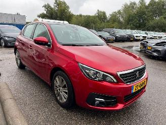 Peugeot 308 1.2 PureTech Allure AUTOMAAT picture 6