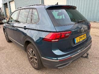 Volkswagen Tiguan 1.5 TSI R-Line Business+ AUTOMAAT picture 3