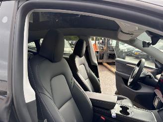Tesla Model Y Long Range AWD 75 kWh picture 20