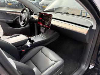 Tesla Model Y Long Range AWD 75 kWh picture 15