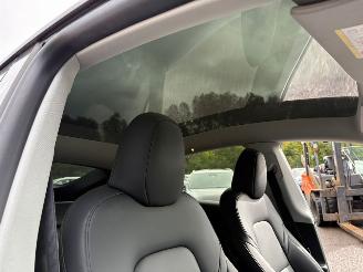 Tesla Model Y Long Range AWD 75 kWh picture 9