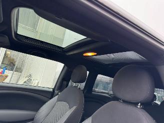 Mini Mini Clubman 1.6 Cooper D Chili picture 18