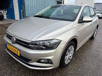 skadebil auto Volkswagen Polo 1.0 TSI AUTOMAAT Comfortline BJ 2018 117.364  KM 2018/8
