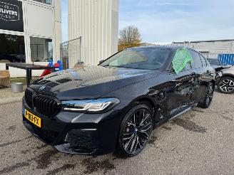 Vaurioauto  passenger cars BMW 5-serie 520e Business Edition Plus AUTOMAAT 2022/2
