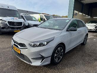 Schadeauto Kia Ceed 1.0 T-GDi MHEV Design Edition AUTOMAAT 2025/5