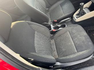 Nissan Micra 1.0L Visia+ picture 10