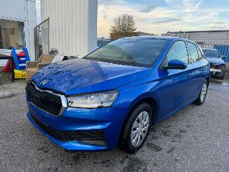 damaged passenger cars Skoda Fabia 1.0 TSI Ambition 2023/3