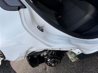 Citroën C3 1.2 PureTech C-Series picture 7