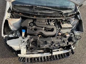 Peugeot 108 1.0 e-VTi Allure picture 9