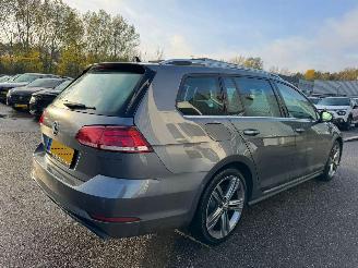 Volkswagen Golf Variant 1.6 TDI Highline Business R picture 5