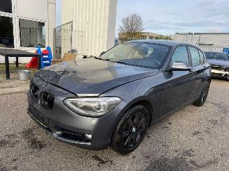 krockskadad bil auto BMW 1-serie 116i Business AUTOMAAT 2011/11