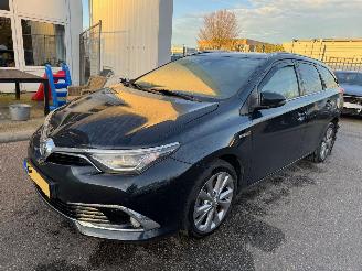 Unfallwagen Toyota Auris Touring Sports 1.8 Hybrid Lease pro AUTOMAAT 2015/6